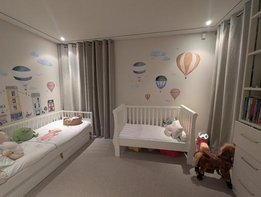 Buy & Sell Bayswater West London - Photos for Skandium Day bed and White Company cot