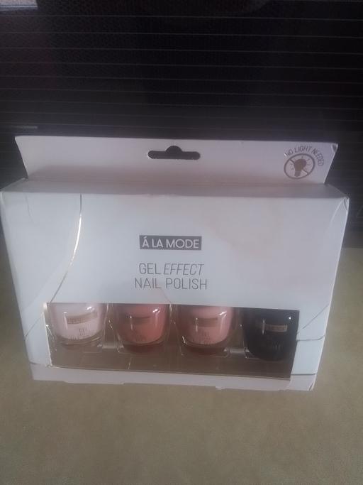 Buy & Sell Streetly Walsall - Photos for BRAND NEW A LA MODE NAIL POLISH SET