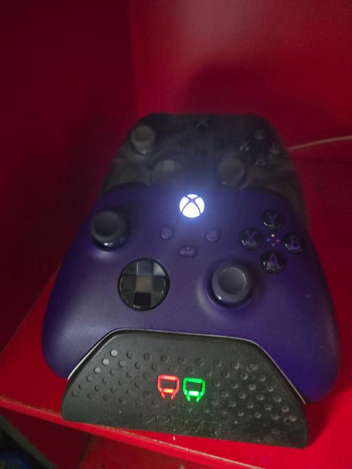 Buy & Sell Mapperley Nottingham - Photos for xbox series x with two controllers
