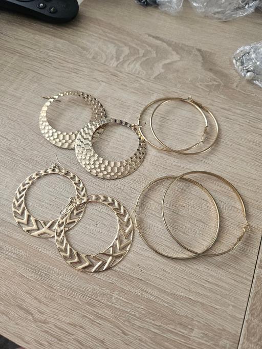 Buy & Sell Newton Doncaster - Photos for Hoop earrings collection..4 pairs.