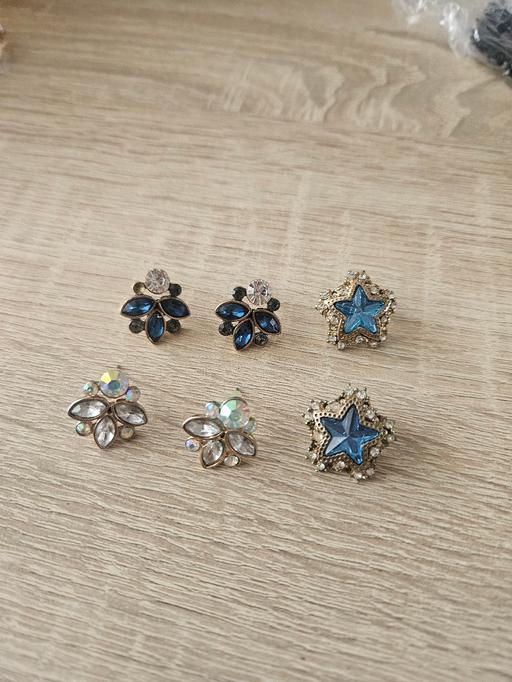 Buy & Sell Newton Doncaster - Photos for Earrings collection..3 pairs.