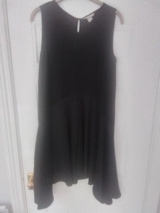 Buy & Sell Streetly Walsall - Photos for H/M BLACK SHAPED DRESS