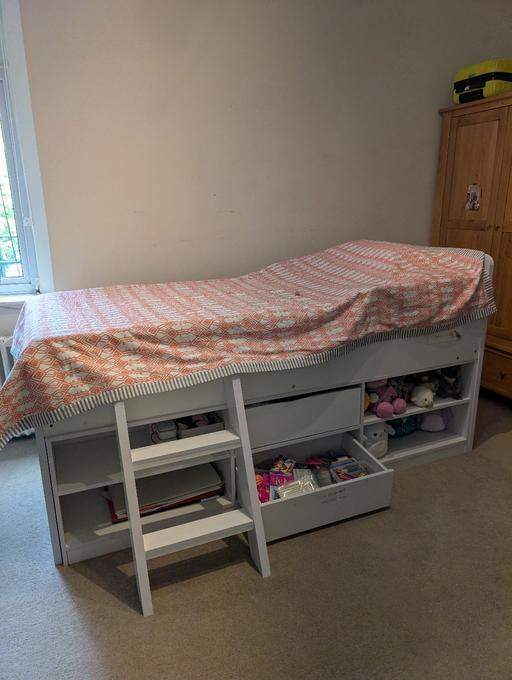 Buy & Sell West Hampstead Camden - Photos for Child's single bed w/storage and 2 mattresses