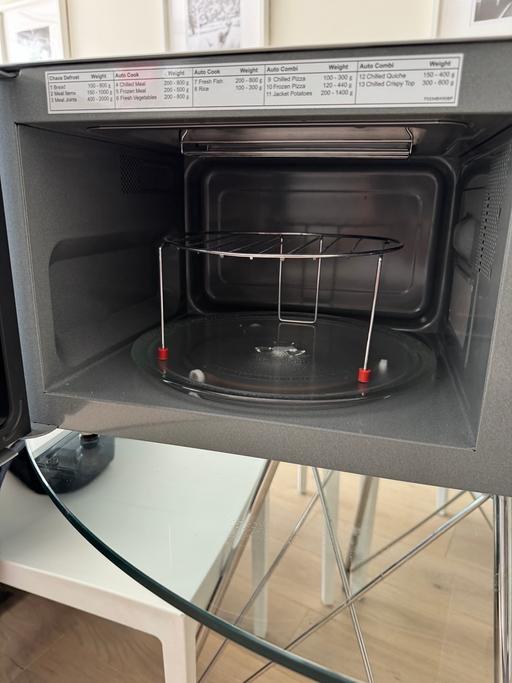 Buy & Sell Surbiton Kingston upon Thames - Photos for PANASONIC microwave oven grill 23L 1000w