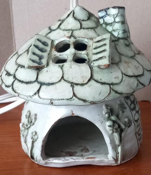 Buy & Sell Thatto Heath Saint Helens - Photos for Vintage glazed pottery mushroom house lamp