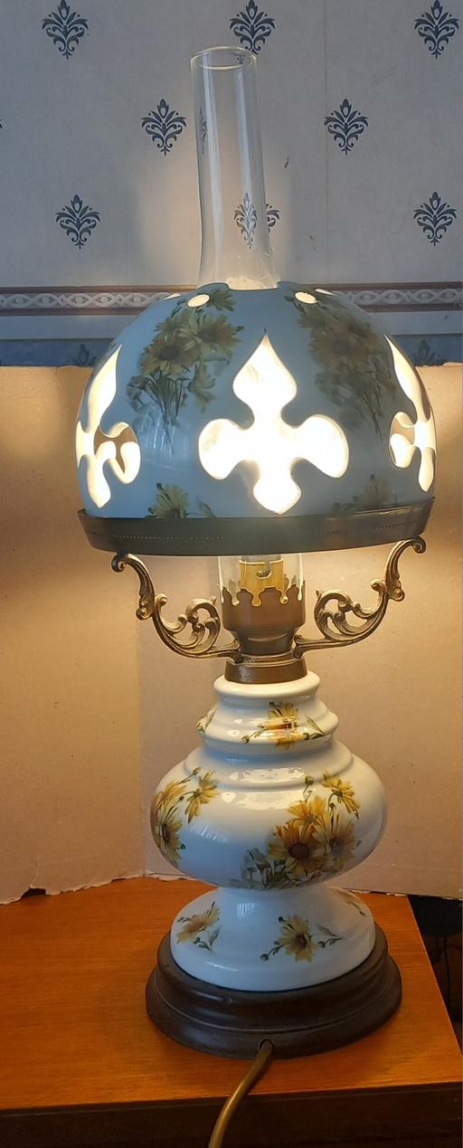Buy & Sell Thatto Heath Saint Helens - Photos for Rare vintage french style table lamp