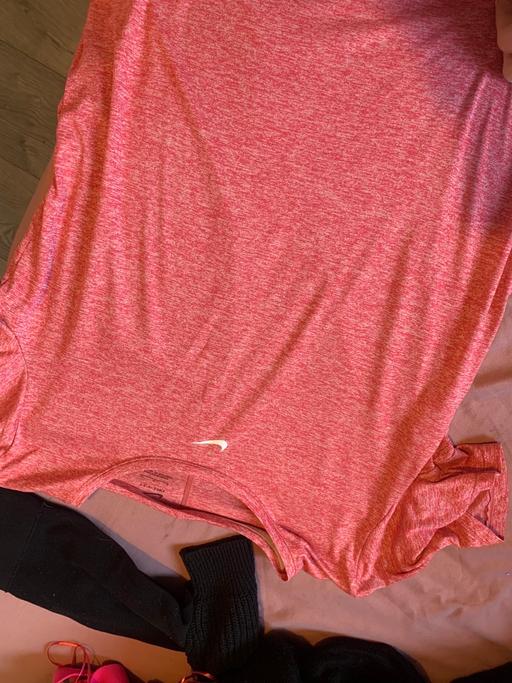 Buy & Sell Netherley Liverpool - Photos for Nike top