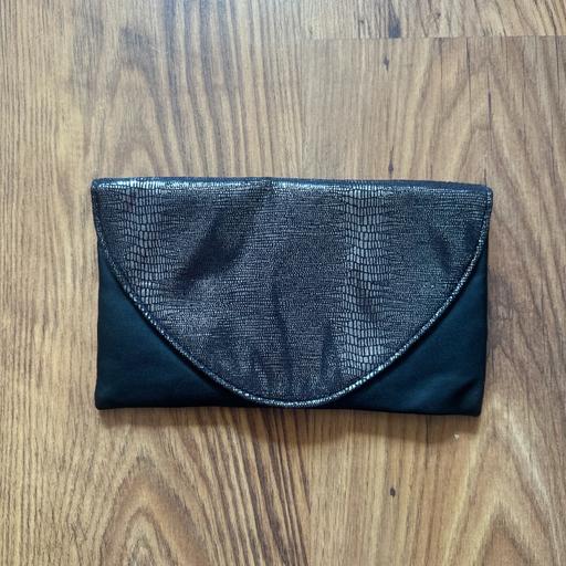 Buy & Sell Atherton Wigan - Photos for Avon Black Sparkle Clutch Bag