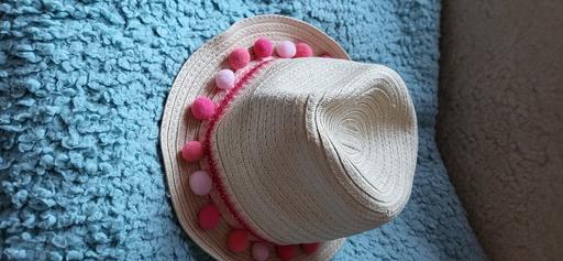 Buy & Sell Radcliffe Bury - Photos for girls hat age 6