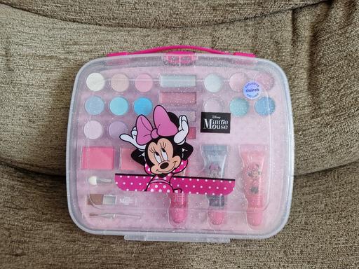 Buy & Sell Ramsgate Thanet - Photos for bn Disney Minnie Mouse make up case