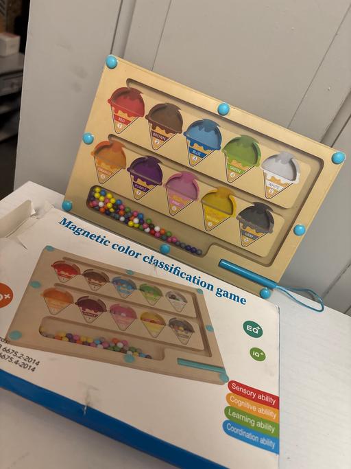 Buy & Sell Duckmanton Chesterfield - Photos for Magnetic color classification game