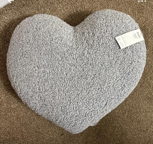 Buy & Sell Great Sankey Warrington - Photos for Heart cushion