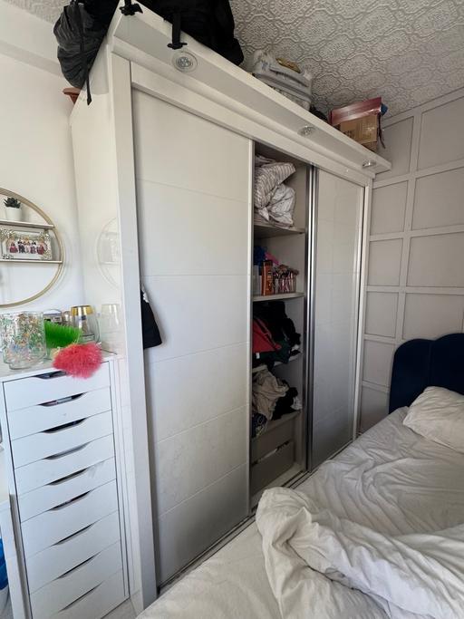 Buy & Sell Stepney Green East London - Photos for 3 door sliding wardrobe
