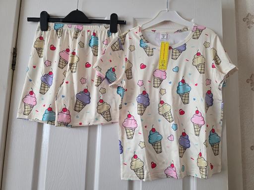 Buy & Sell Blackpool Town Centre Blackpool - Photos for Girls pyjamas age 10 yrs BNWT