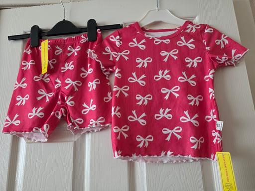 Buy & Sell Blackpool Town Centre Blackpool - Photos for Shorts & top set age 2-3 yrs BNWT