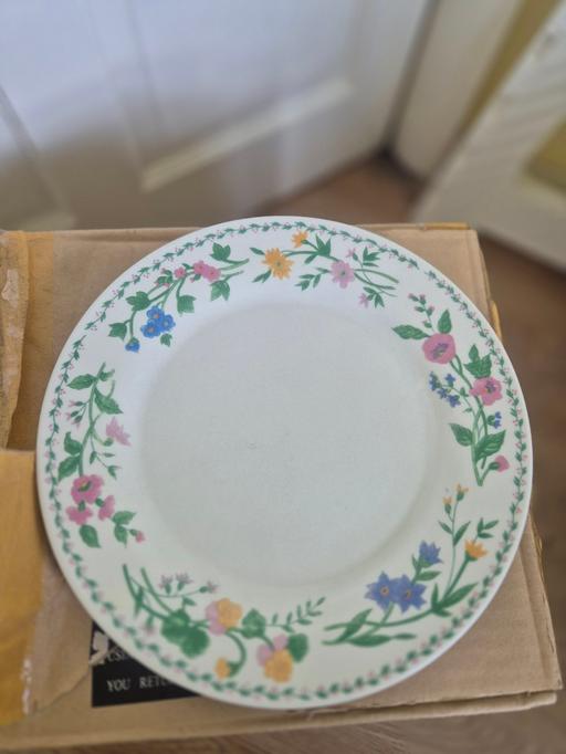 Buy & Sell Romford Barking and Dagenham - Photos for Dinner set