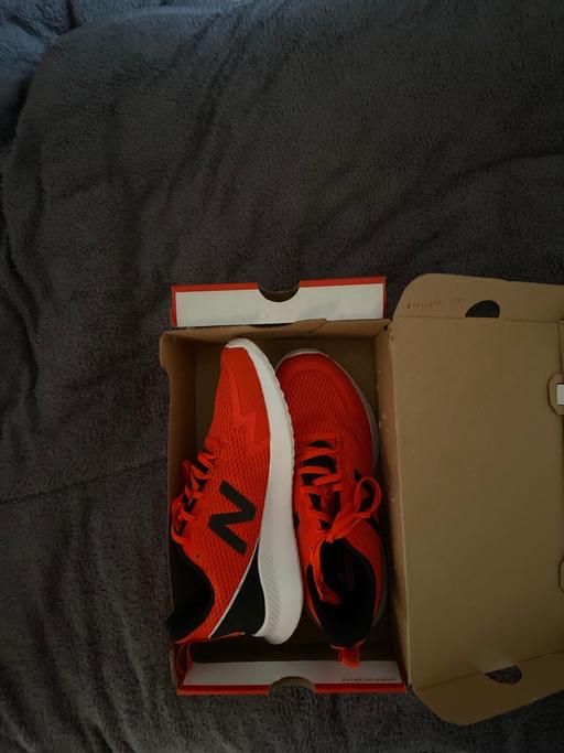 Buy & Sell East Lane Business Park Brent - Photos for New balance red rival run shoes