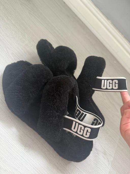 Buy & Sell Stanley (Crook) County Durham - Photos for Black fluffy UGG sliders