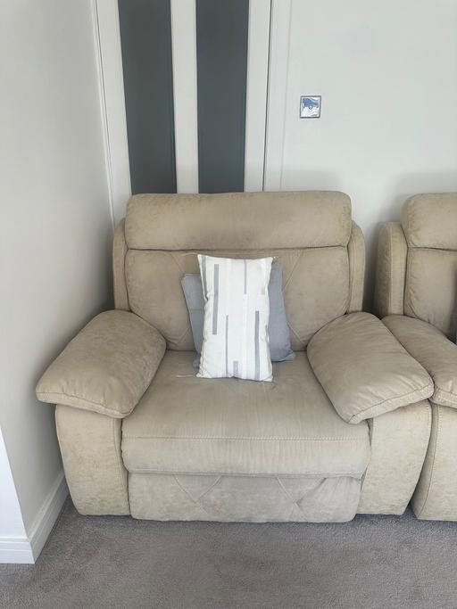 Buy & Sell Binley Coventry - Photos for A three piece set, recliner sofa