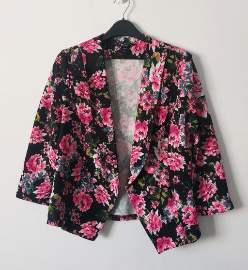 Buy & Sell Saint Marks Cheltenham - Photos for Black and pink Floral Jacket