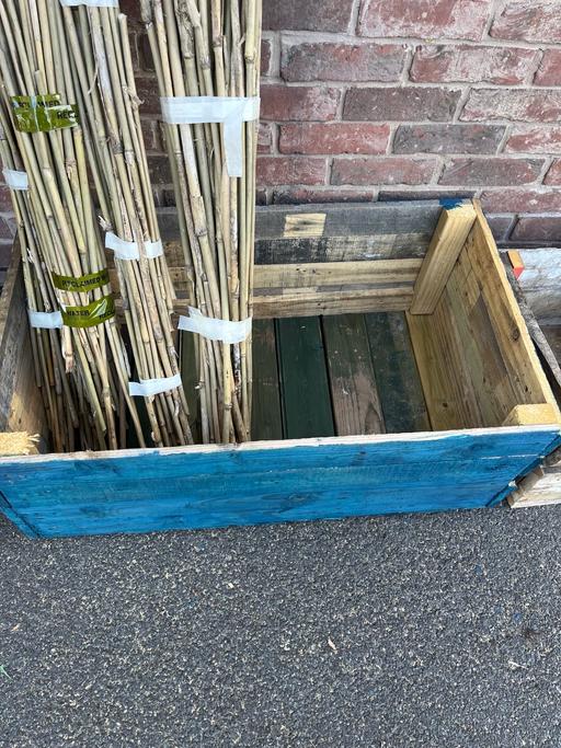 Buy & Sell Wadworth Doncaster - Photos for Big and small planters £8 and £5