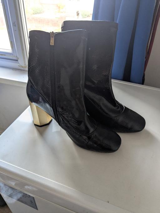 Buy & Sell Lambeth South East London - Photos for fancy boots