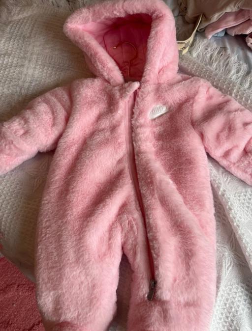 Buy & Sell Mill Green Welwyn Hatfield - Photos for New snowsuit 0 to 12 months
