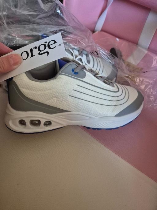 Buy & Sell Crumpsall Manchester - Photos for new Boys White Bubble Trainers