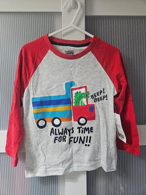 Buy & Sell Runcorn Halton - Photos for 🌟NEW🌟 Age 3-4 F&F top