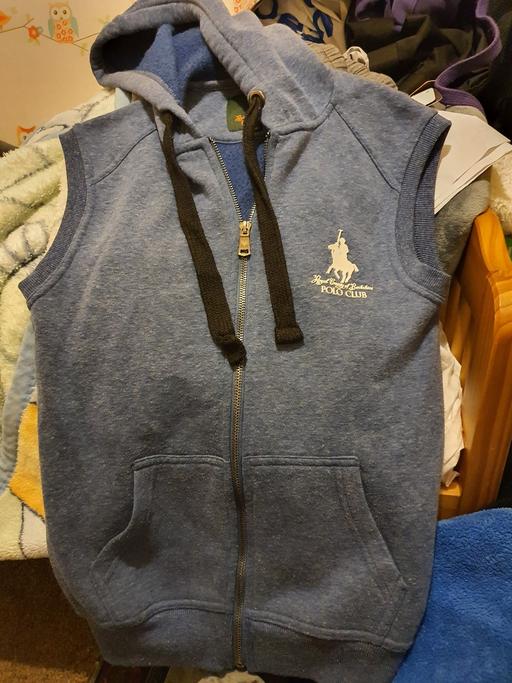 Buy & Sell Bloxwich Walsall - Photos for Sleevless zip up hoodie