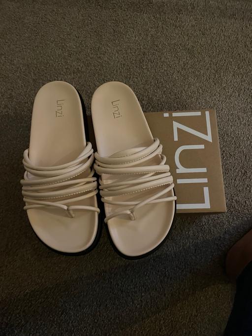 Buy & Sell West Bromwich Sandwell - Photos for Sandals (new)
