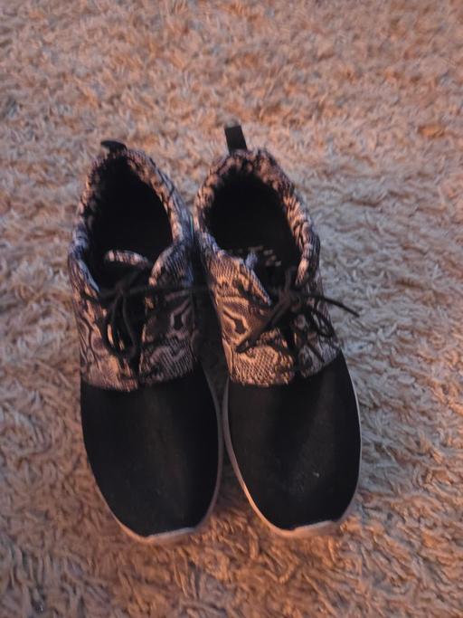 Buy & Sell Barbican Central London - Photos for size 7 Nike trainers (won't let me put 7 in m