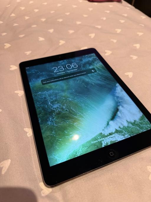 Buy & Sell Emerson Park East London - Photos for Apple ipad air 2 unlocked