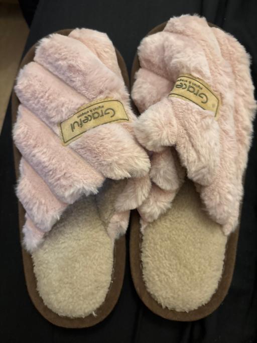Buy & Sell Abbey Wood South East London - Photos for slippers