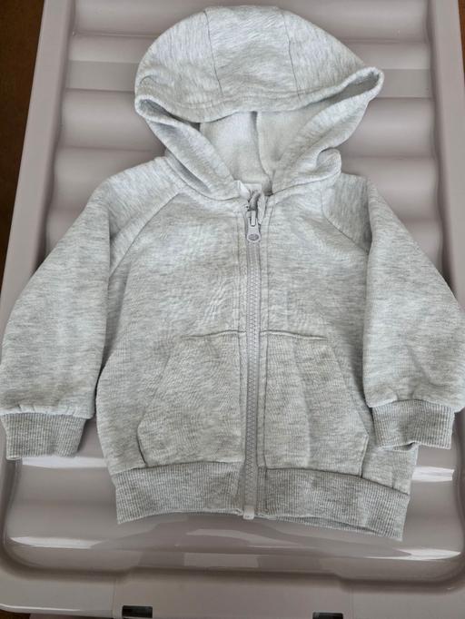Buy & Sell Blackpool Town Centre Blackpool - Photos for Baby zipped hoodie age 6-9 mths