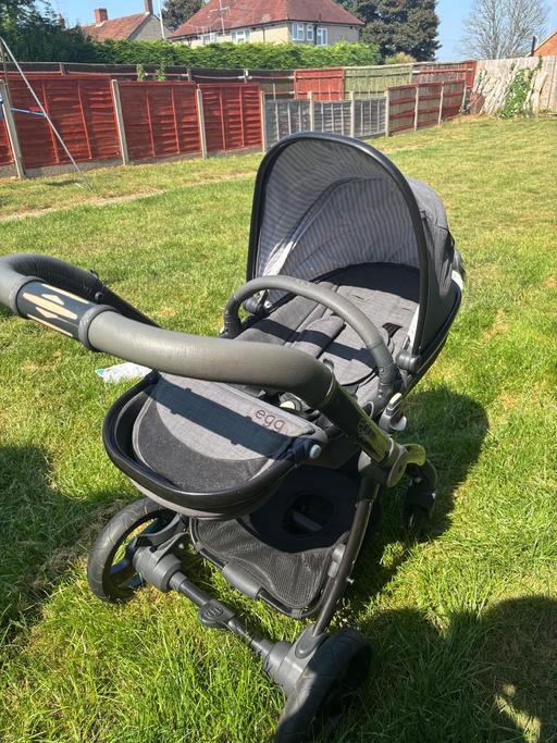 Buy & Sell High Wycombe Buckinghamshire - Photos for Egg travel system