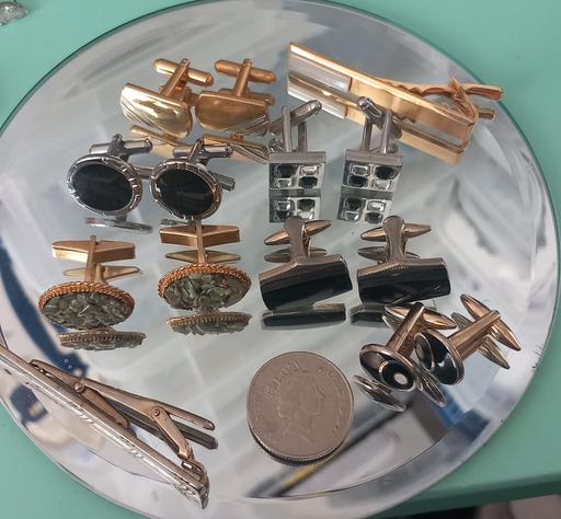 Buy & Sell Thatto Heath Saint Helens - Photos for Collection of vintage cufflinks & tie clips