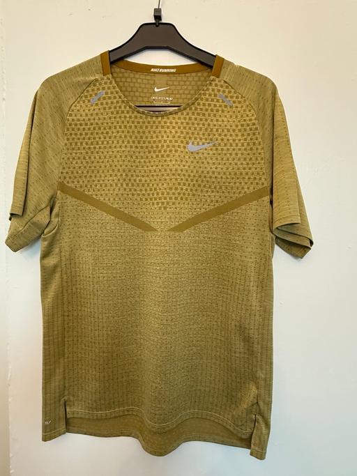Buy & Sell Liverpool Sefton - Photos for Mustard Nike t shirt and shorts
