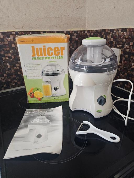 Buy & Sell Pensnett Dudley - Photos for LLYODS PHARMACY JUICER