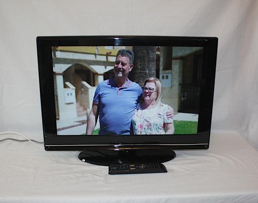 Buy & Sell Hall Green Wakefield - Photos for Evotel 26 inch TV DVD Combi with Freeview