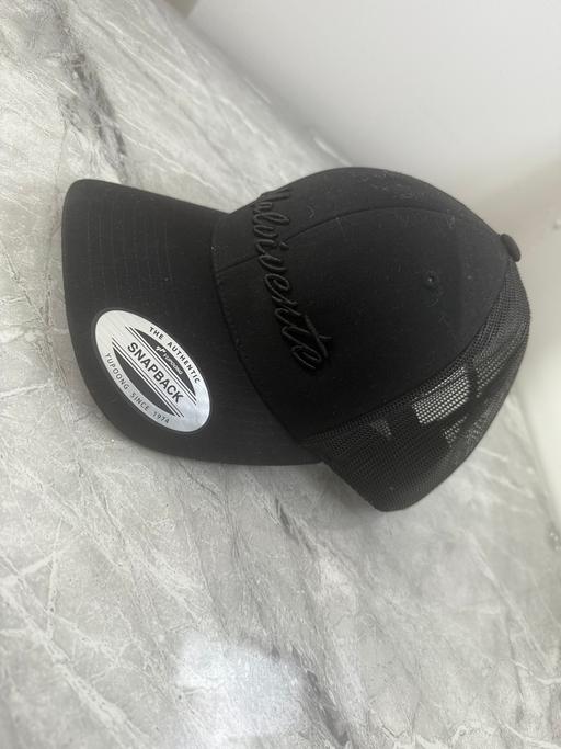 Buy & Sell Walton Liverpool - Photos for All black cap