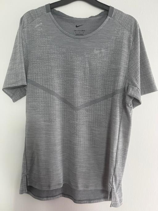 Buy & Sell Walton Liverpool - Photos for Men’s grey Nike performance tshirt
