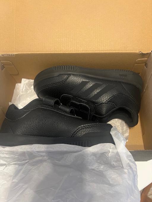 Buy & Sell North Kensington West London - Photos for Boys trainers