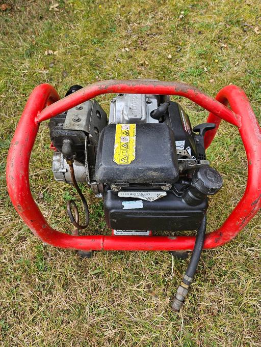 Buy & Sell Lea Preston - Photos for clark /honda petrol compressor