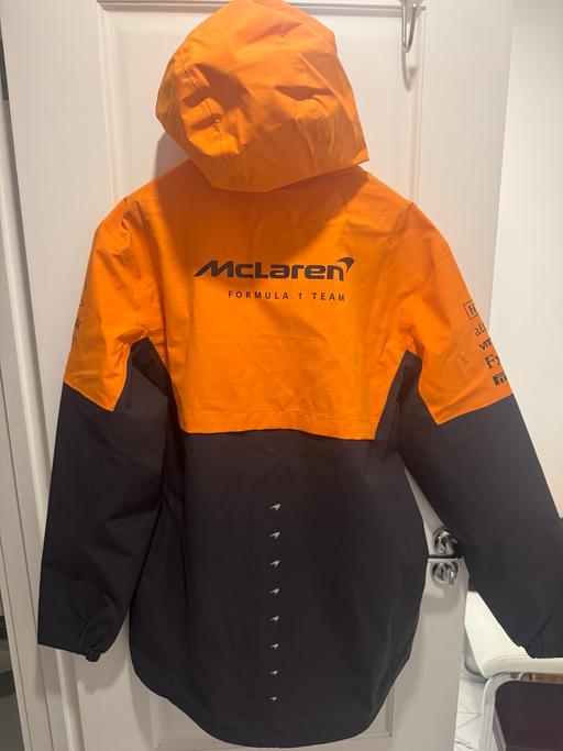 Buy & Sell - Photos for McLaren Castore Lightweight Rain Jacket