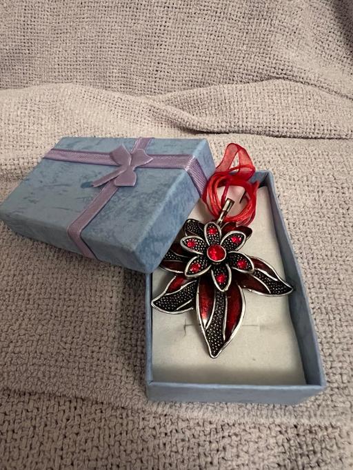 Buy & Sell Easington Lane Sunderland - Photos for Pretty Necklace ( New )