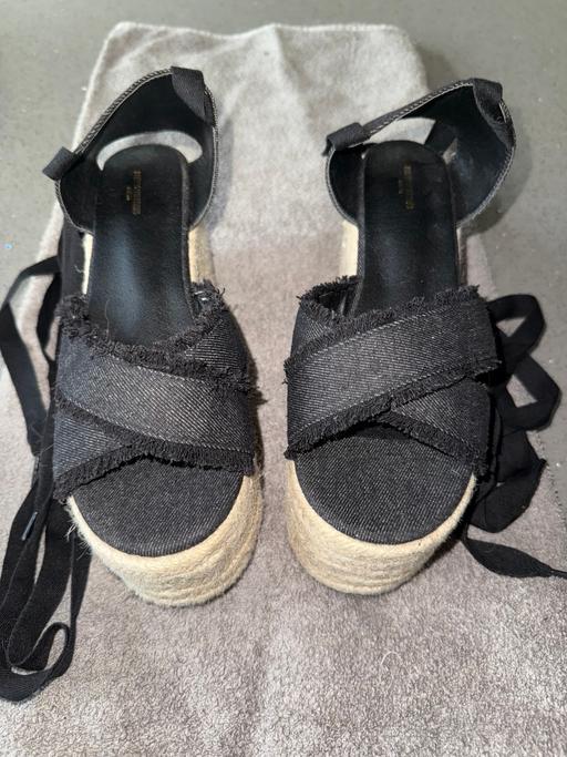 Buy & Sell Netherton Dudley - Photos for PLT Cross Strap Lace-Up Sandals
