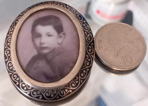 Buy & Sell Thatto Heath Saint Helens - Photos for Antique Victorian silver photo brooch