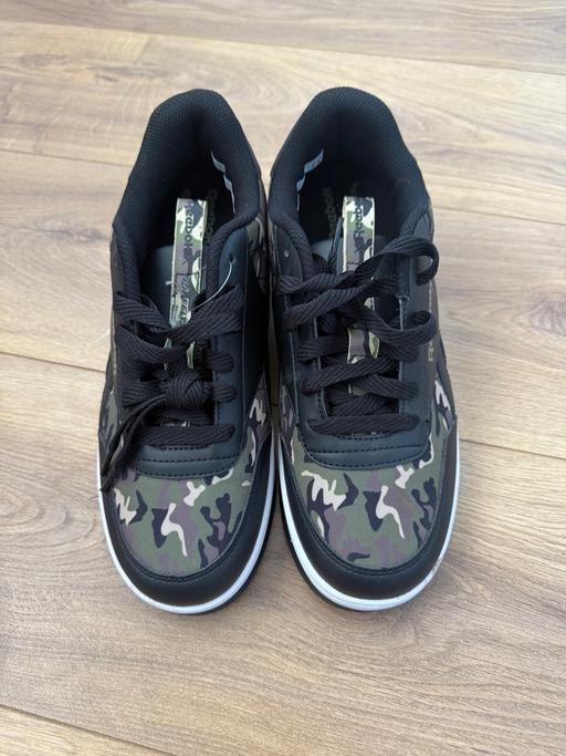 Buy & Sell Pagham Arun - Photos for Heelys size 7 brand new