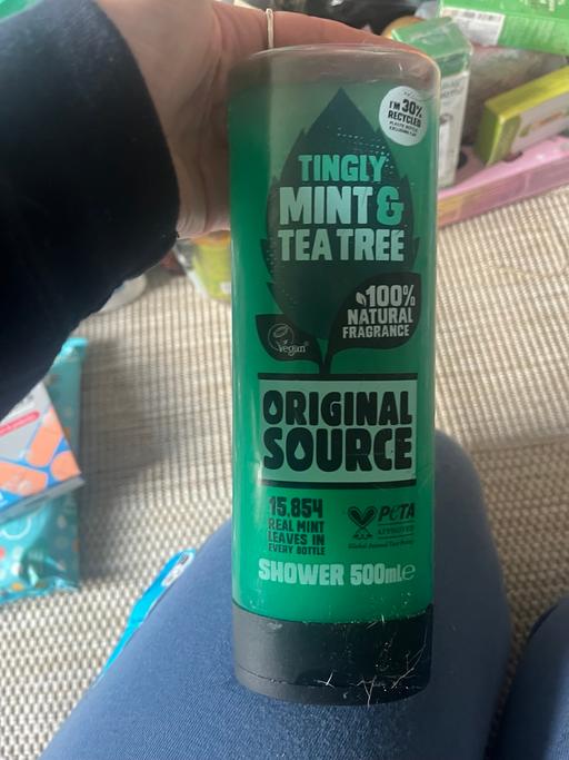Buy & Sell Wednesfield Wolverhampton - Photos for Large shower gel